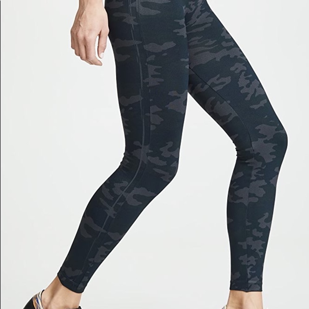 Spanx Camo Leggings Medium